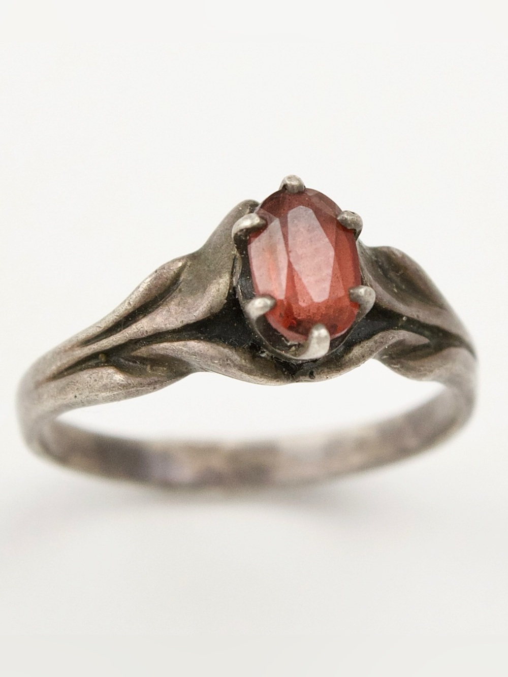Vintage Garnet Sterling Silver Solitaire Ring Size 6